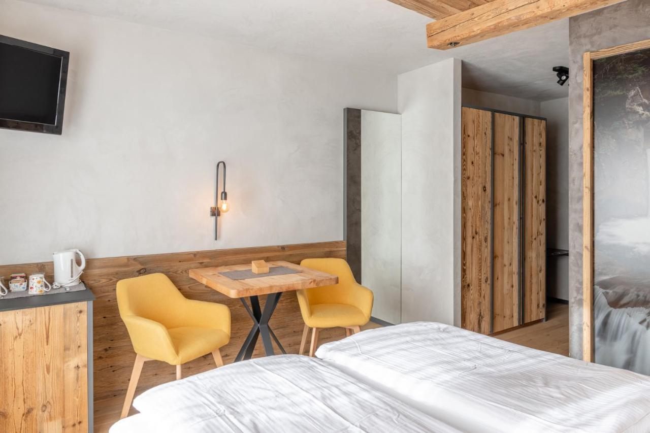 La Roccia Wellness Hotel Cavalese Extérieur photo