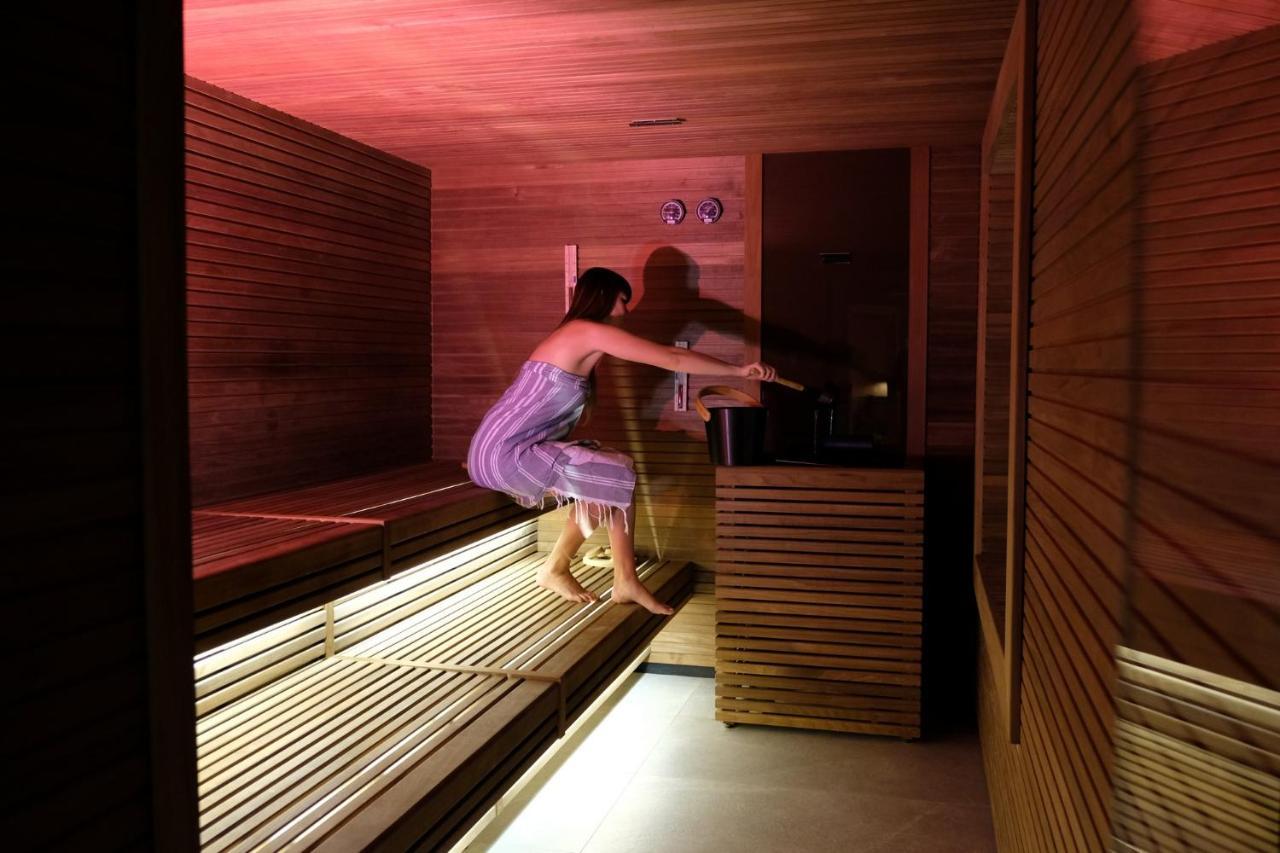 La Roccia Wellness Hotel Cavalese Extérieur photo